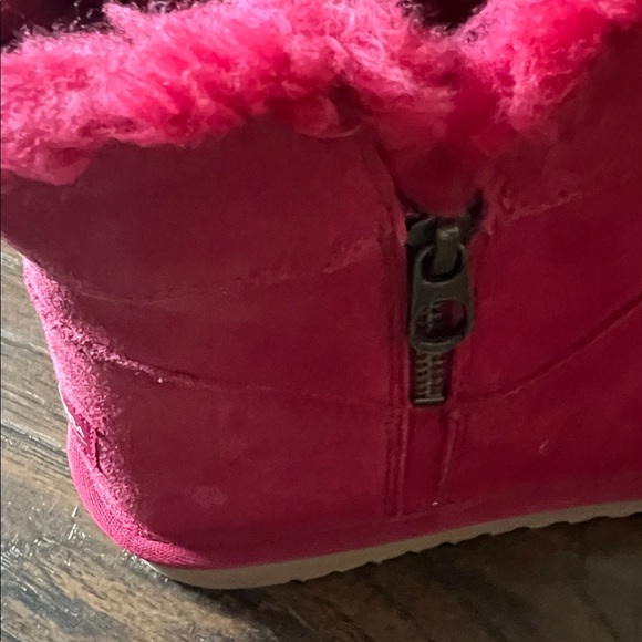 Koolaburra by Ugg Berry Red Winter Boots - Picture 7 of 10
